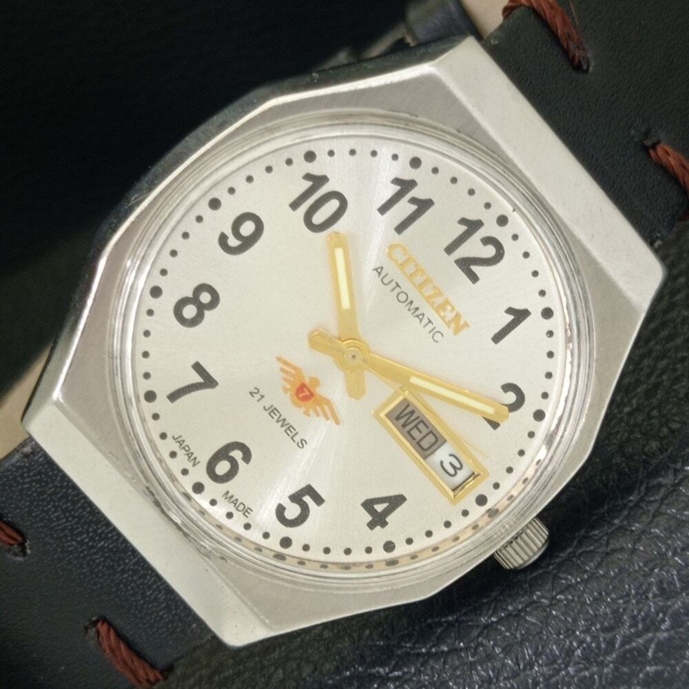 Vintage 1976 Citizen Automatic Mens Silver Watch W/daydate & Gold accents